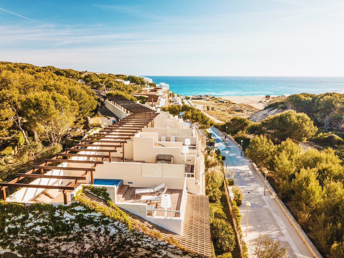 HotelsViva's tweet photo. Happy easter🐣 from the paradise of #CalaMesquida 🧡
How much do you miss #VanitySuite +16 by VIVA?
.
.
¡Os deseamos felices pascuas🐣 desde el paraiso de #CalaMesquida!
¿Tú también echas de menos nuestro #VanitySuite +16 by VIVA?💕 https://t.co/xFupXk8ZTG