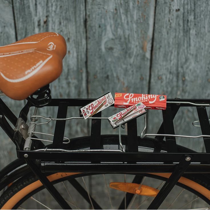 GrodeckDist's tweet photo. Smoking Rolling Papers.  FREE SHIPPING   https://t.co/d84KdsHFas                    #grodecks #smoking #rollingpapers https://t.co/rTSU1VSDa6