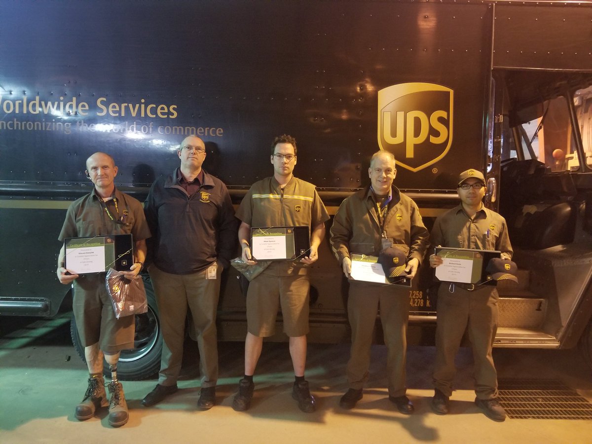 Drivers that continue to drive safe! Congratulations to all the drivers in Edmonton north who achieved their safe driving awards today!