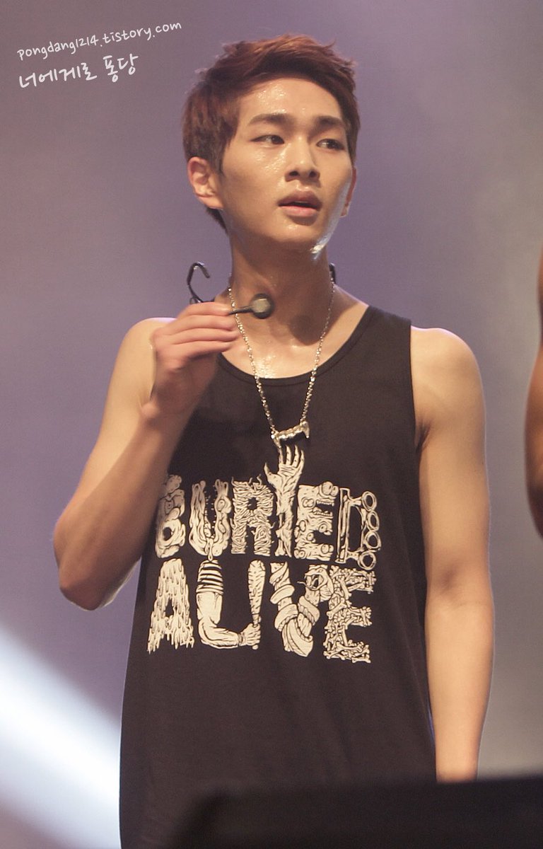 mORE ONGU--NNSS OMGGGG HELP ME BREATHE 