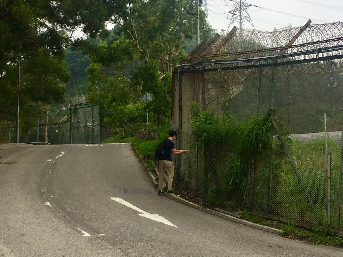 elenabiserna's tweet photo. #Listening to the #border between China and Hong Kong today. A #soundwalk for my #SoundBorderscapes workshop at Sound-pocket https://t.co/85nsTFFwxs