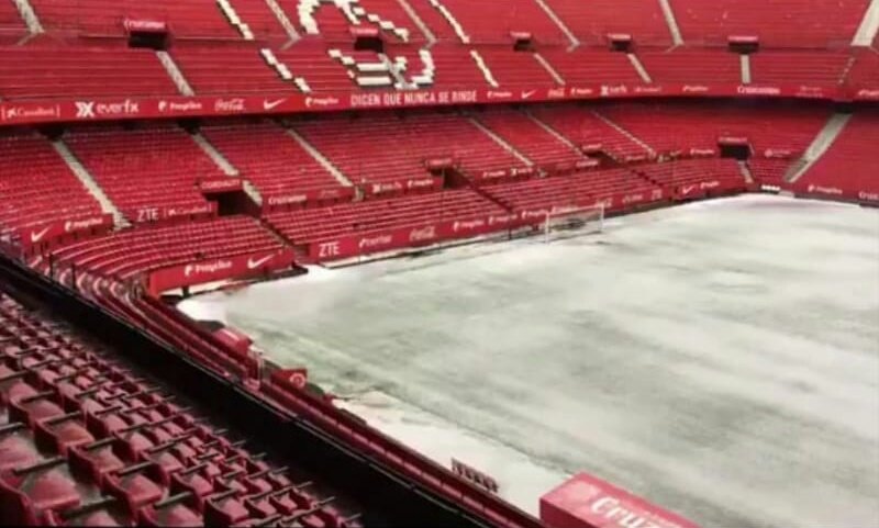 Moli_Higuerense's tweet photo. Alguien dudaba que Sevilla es Rojiblanca https://t.co/4ZA8E3JSWs