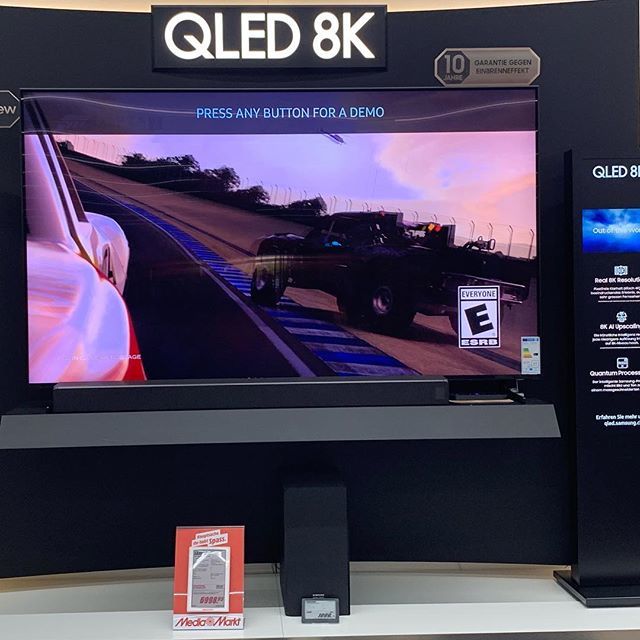 chunnaudio's tweet photo. I walked pass this in the store and I’m still on 1080p HD! 😂😂Technology is moving to fast to keep up especially when your electronics last longer than ever before. 🤦🏾‍♂️🤷🏾‍♂️🔥💯
#financialindependenceretireearly 
#bitmax #btmx #fantom #ftm #ankr #bullrun2… https://t.co/V2TC1h743w https://t.co/wMhLNjCwag