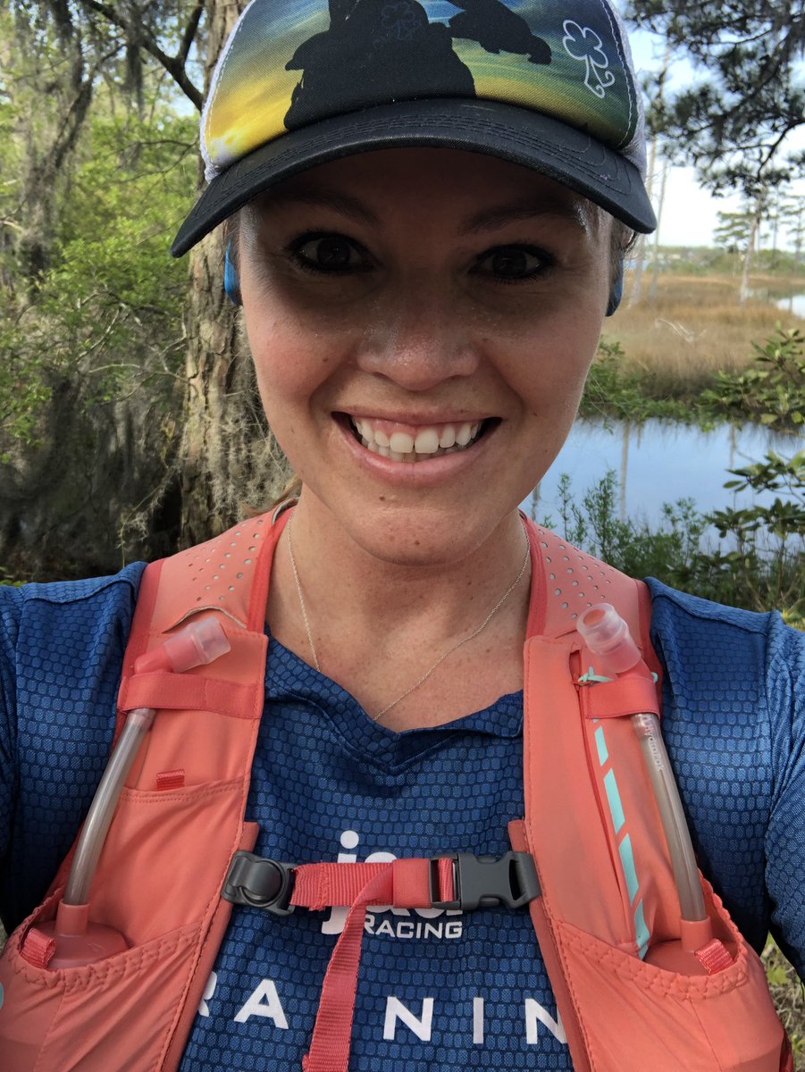 twinjamom's tweet photo. 9 miles in my happy running place, and Iβm happy to report I didnβt take a single wrong turn. Mostly because I just guessed really well. π€·πΌββοΈπππ½ββοΈ @JandARacing #liveloverun #trainjanda https://t.co/t79cGBSIBj