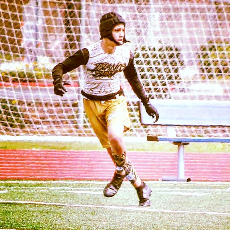 ManaiaAla's tweet photo. π₯ Grinding hard everyday!!! #Servite #4vert #AnaheimAsylum #7v7 https://t.co/chYPkbIKme