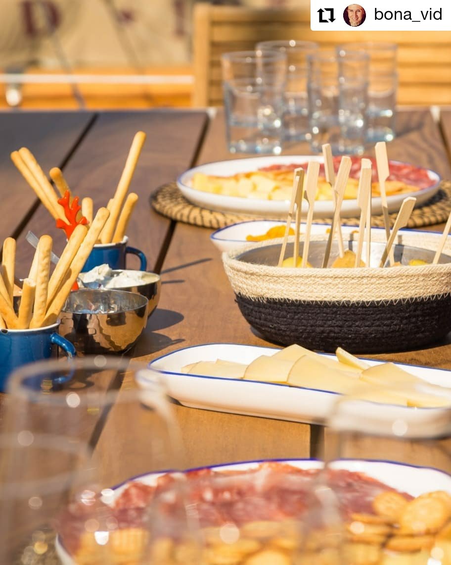 Jolanta_BonaVid's tweet photo. 📢 #SaveTheDate Friday 26 April 18:30 #catalan #winetasting:
✅ #Wine🍷
✅ #Tapas appetizers
✅ cheeses🧀

📍Secret Art Deco terrace #Barcelona 

➡️ Register: https://t.co/mJYVkF20Uu 
➡️ Marvellous  MODERNISTA WINE TASTING with passion and joy!!!
#Barcelonaevent
#bonavid https://t.co/pMJPSnto5b