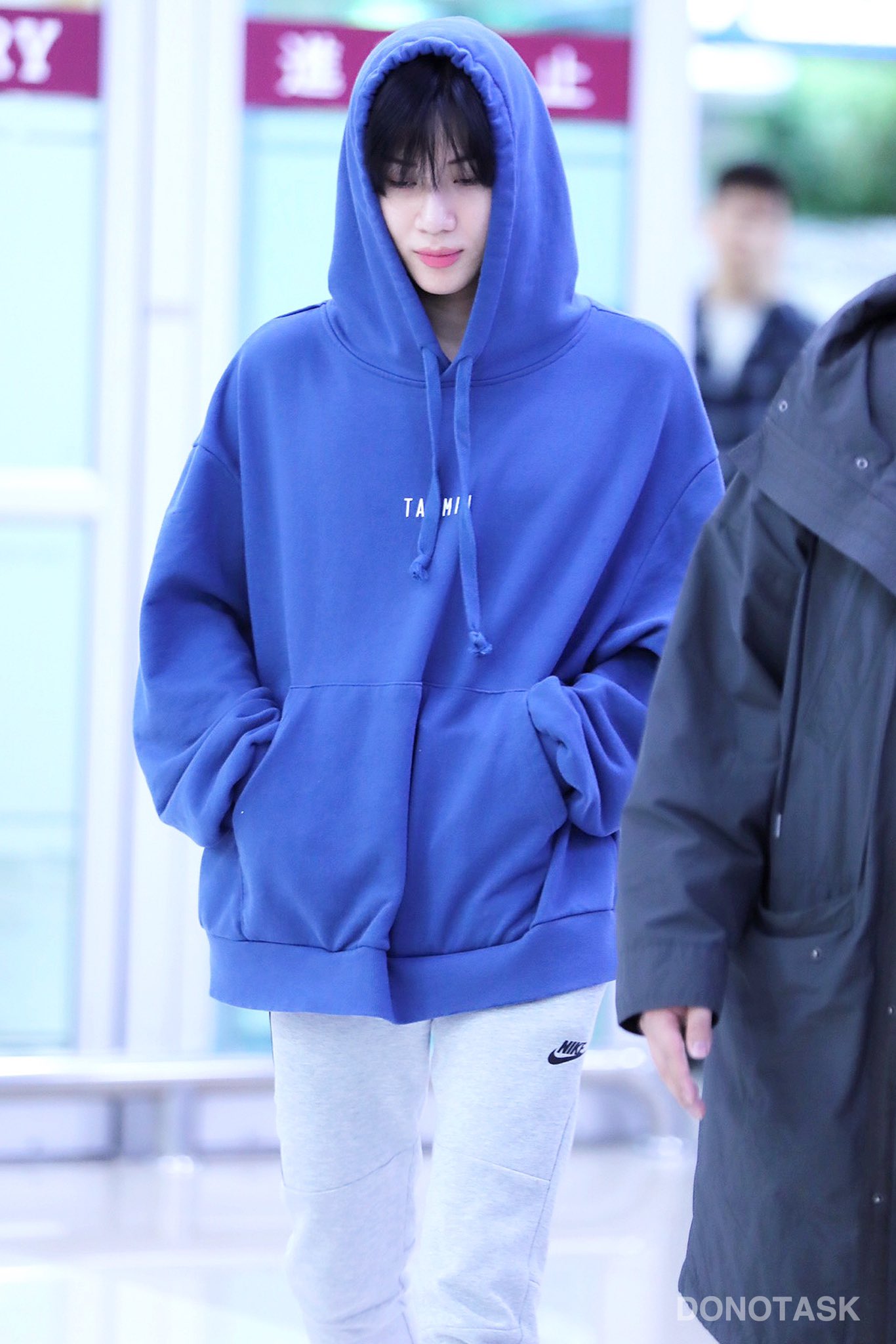 テミン ☆ TAEMIN off sick フーディー パーカー テミン フーディ
