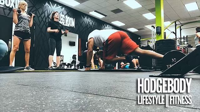 fitboyhodge's tweet image. .
#hodgebody
Lifestyle || Fitness
.
In between sets Wednesday morning we hit 2 mins of Bicycles &amp;amp; Mountain Climbers...
.
Mountain Bikes‼️
.
Try this next time you need some Core &amp;amp; Cardio.
.
.
.
#circuitworkout #coreandcardio #core #cardio #bodyweightwork… bit.ly/2UKxKqc