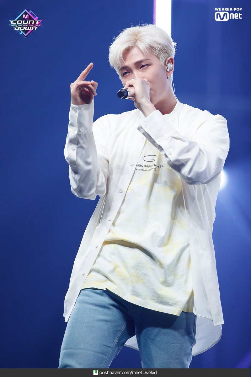 RLarioja's tweet photo. 📍 MCountDown @BTS_twt
.190418
.
. RM
.
.
#MAP_OF_THE_SOUL_PERSONA #Dionysus #BTS #방탄소년단 #MCOUNTDOWN #BoyWithLuv https://t.co/obJqDMCAcO