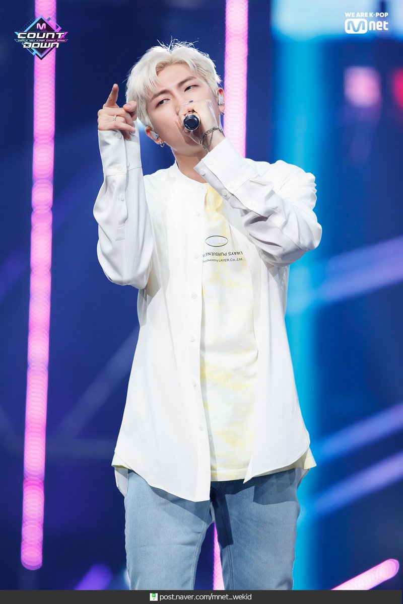 RLarioja's tweet photo. 📍 MCountDown @BTS_twt
.190418
.
. RM
.
.
#MAP_OF_THE_SOUL_PERSONA #Dionysus #BTS #방탄소년단 #MCOUNTDOWN #BoyWithLuv https://t.co/obJqDMCAcO