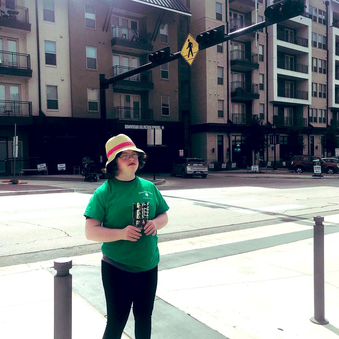 GreenOaksGators's tweet photo. This week our Junior Varsity class went on a community sign scavenger hunt! The students practiced crosswalk safety and then enjoyed a picnic.#ThisWeekAtGOES https://t.co/eidPeggN5U