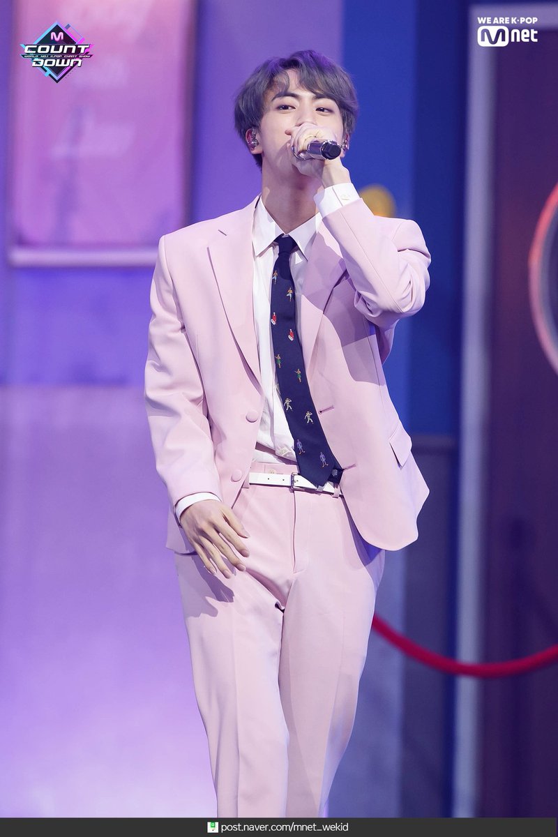 RLarioja's tweet photo. 📍 MCountDown @BTS_twt
.190418
.
. JIN
.
.
#MAP_OF_THE_SOUL_PERSONA #Dionysus #BTS #방탄소년단 #MCOUNTDOWN #BoyWithLuv https://t.co/tstirZdEyz