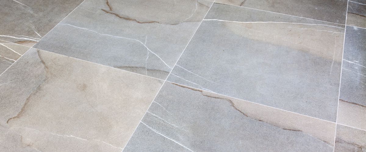 DevonTiles's tweet image. We&apos;ve written a step-by-step guide to measure for floor tiles and work out exactly how many tiles you need. Take a look here ow.ly/mIkm50qIzTK #DIY #FloorTiles #TilingGuide