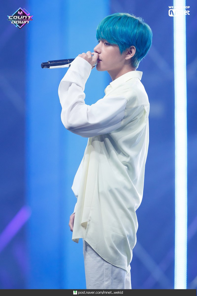 RLarioja's tweet photo. 📍 MCountDown @BTS_twt
.190418
.
. V
.
.
#MAP_OF_THE_SOUL_PERSONA #Dionysus #BTS #방탄소년단 #MCOUNTDOWN #BoyWithLuv https://t.co/wxxXCqI9DR