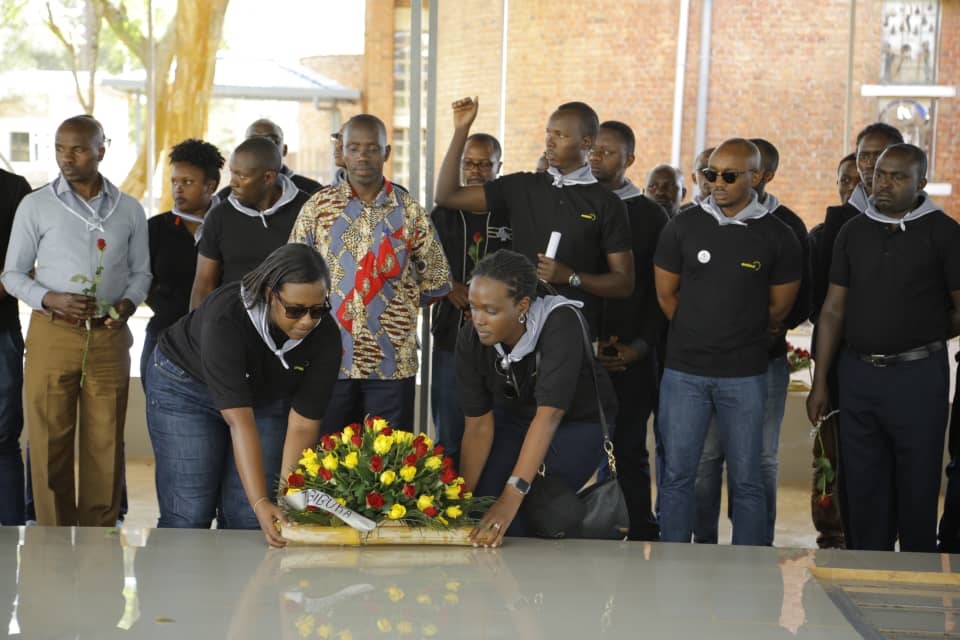 MySolRwanda's tweet photo. As Rwandans commemorate the 1994 Genocide against the Tutsi ; #Mobisol #Rwanda staff and management, today, paid tribute to genocide victims at #Nyamata genocide memorial where over 45,000 genocide victims are laid to rest.

#Kwibuka25 #KwibukaTwiyubaka @BugeseraDistr https://t.co/ScJhIXPJnw