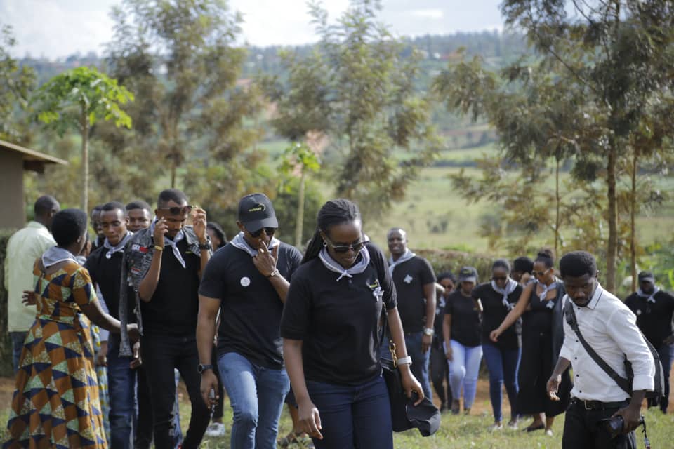 MySolRwanda's tweet photo. As Rwandans commemorate the 1994 Genocide against the Tutsi ; #Mobisol #Rwanda staff and management, today, paid tribute to genocide victims at #Nyamata genocide memorial where over 45,000 genocide victims are laid to rest.

#Kwibuka25 #KwibukaTwiyubaka @BugeseraDistr https://t.co/ScJhIXPJnw