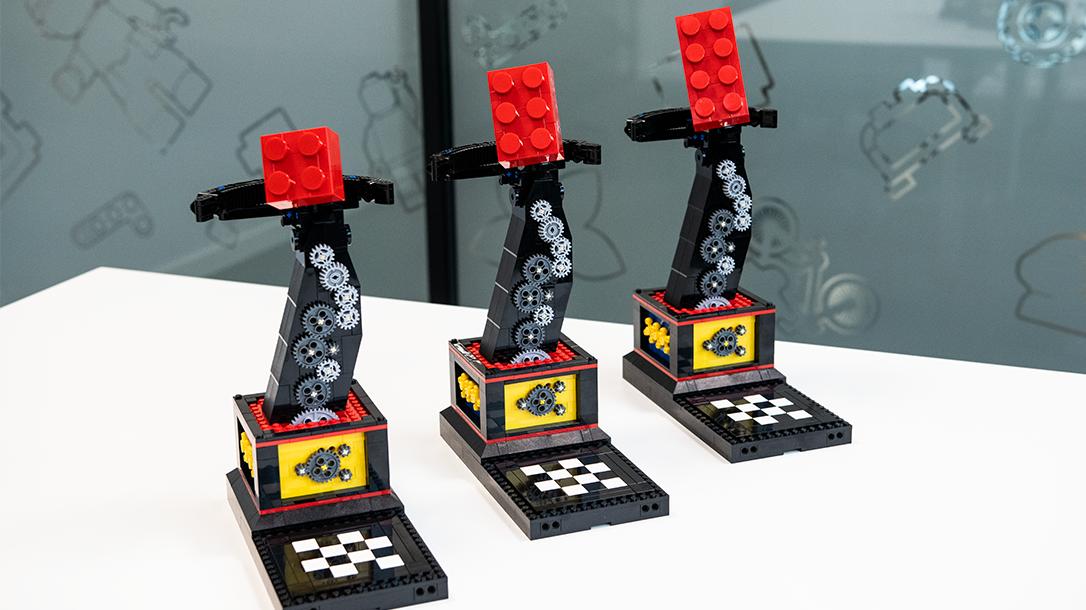 LEGOIdeas's tweet photo. Remember that we teamed up with @LEGO_Education last year in their search for an awesome new @firstlegoleague trophy? Well, today it will be handed out to the winning teams at the World Festival in Houston! 

Check out the announcement video on https://t.co/lwDbCxHqE9 https://t.co/xx9xVBYjaE