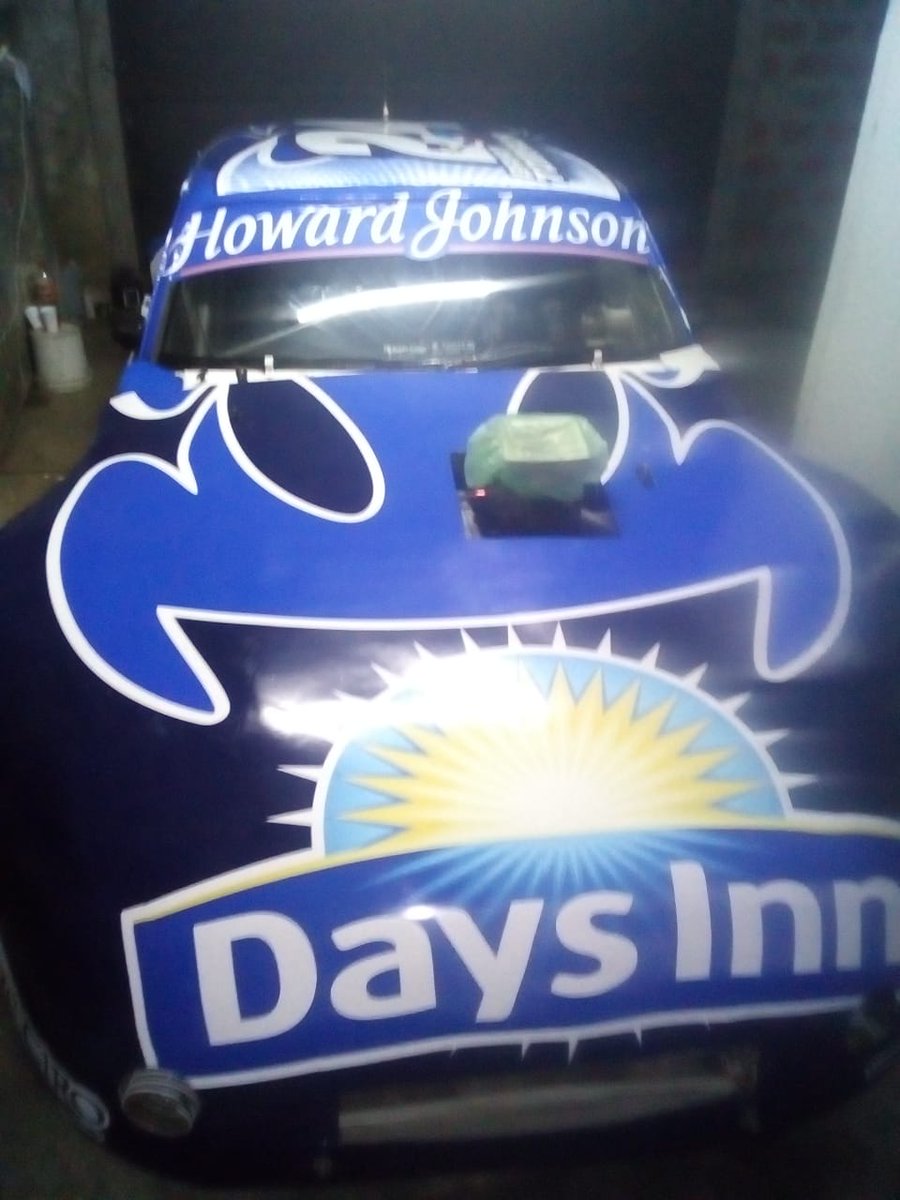 Ya todo el equipo listo para arrancar la 2 carrera del #TCPLATENCE en el mouras.
Un lujo los autos de <a href="/AxelTomada/">Axel Tomada</a>
<a href="/lokobrian99/">Brian Tomada</a> vamos por más!
Todos juntos podemos!!🏁🏁🏁🏁🔟🔟🥂🍾🍾🍾🍾😉🏆👏👏👏👏