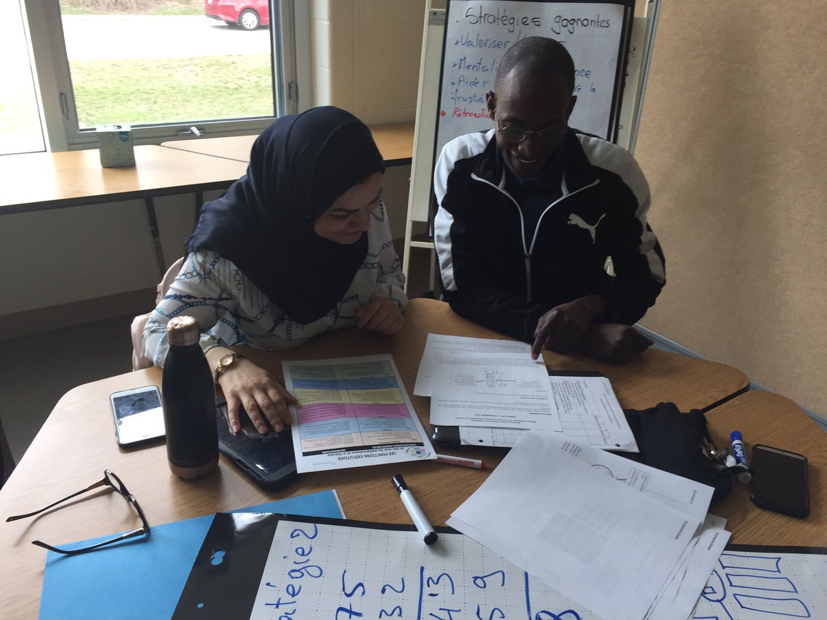 BenzidounFadila's tweet photo. L’analyse des travaux des élèves en lien avec les #fonctionsexecutifs suscite des discussions chez nos participants #carrefour @CSViamonde @VBaniny @vickyfauteux @ManonSavard4 https://t.co/elPpnkA7EV