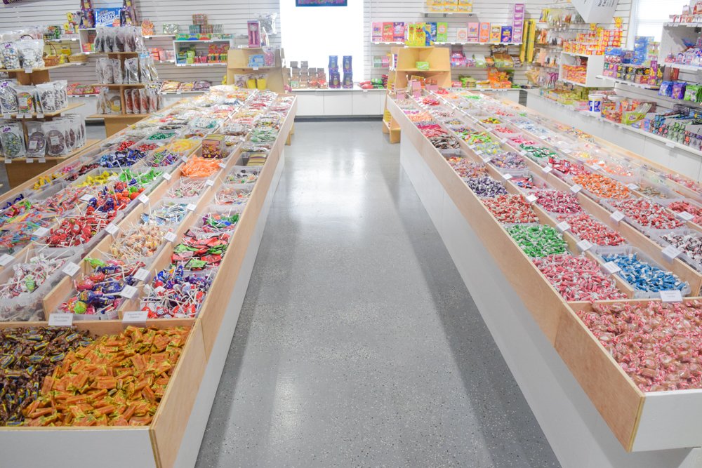 LGassenheimer's tweet photo. #candy ur favorite? have a favorite u canโt find? #Easter #Passover #bulkcandystore has it all?@brianschenkman #880am Thurs 1-1:30 streamed live,podcast https://t.co/o6EEYIsSzE,Facebook live 12:30 https://t.co/GkFkrBeye7 & Restaurant reviews @LaineDoss easy #Easter lamb https://t.co/thxmo1hgeb