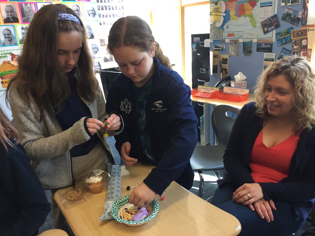 kayeallenPLP's tweet photo. Jelly bean towers, building continues. @PLPLowerSchool https://t.co/81ThFa7ShL