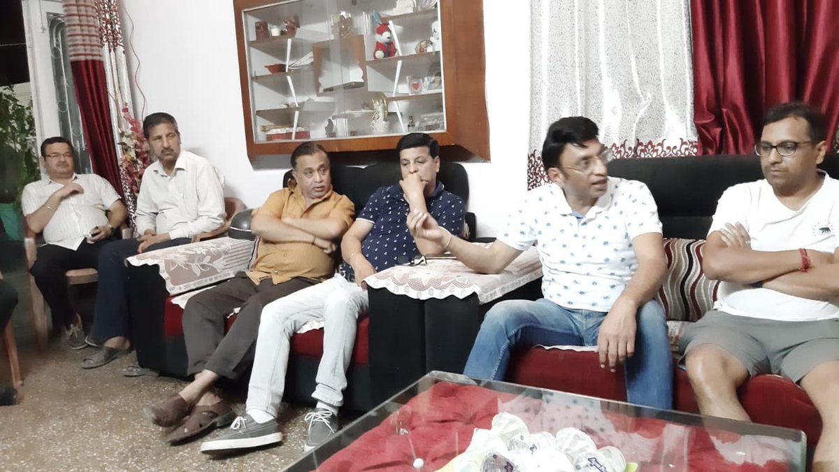 CASARVESHMAHAJN's tweet photo. Team of ten volunteers including 2 youth &amp; 2 first time voters formed at PS-1. &amp; 15 of Hari Nagar Assembly 4 app.1800 voters with a target of 100% voting for #NamoAgain. It has been decided to hold age wise meetings for better reach. 
Revert for joining the network #FriendsOfNamo https://t.co/pc1Omqe0ux