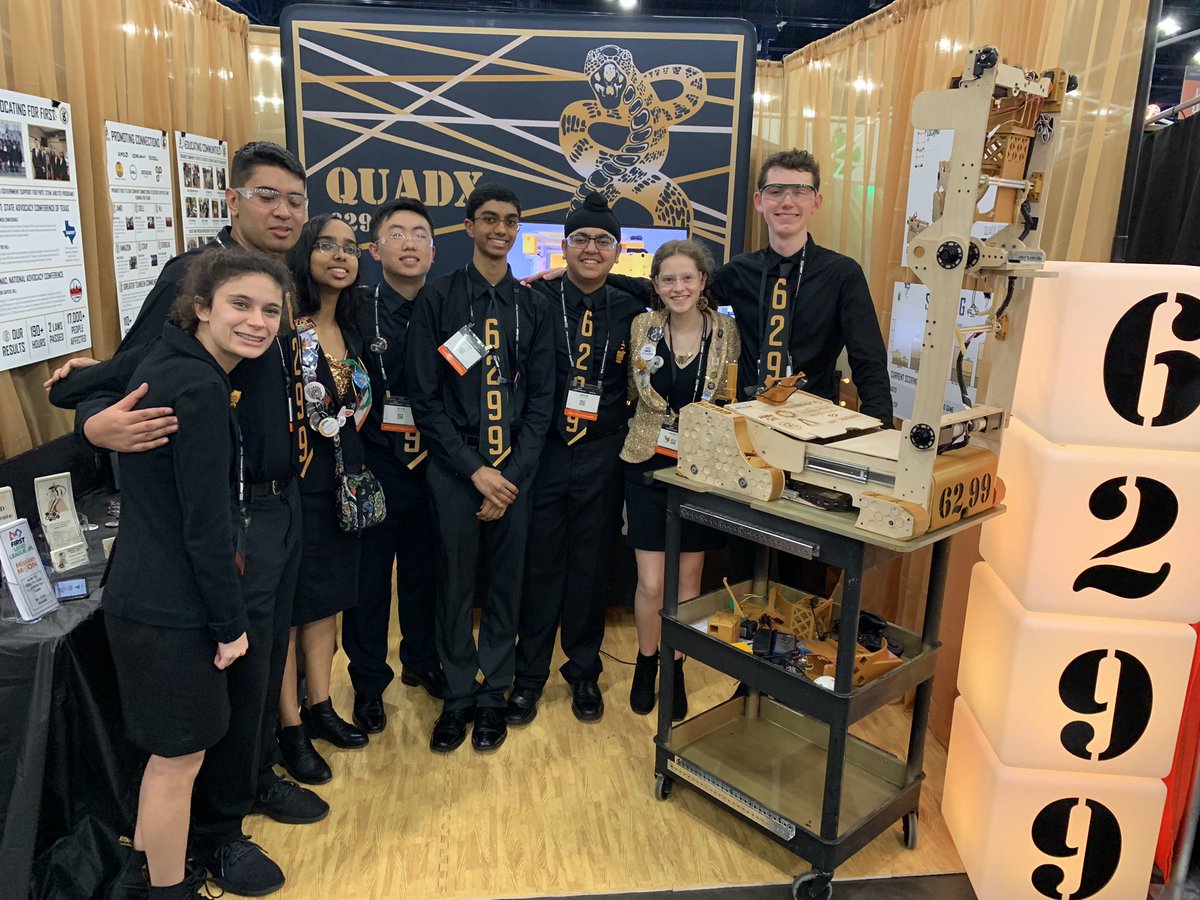 neerajc77's tweet photo. Here at Worlds FTC Robotics Championship.  Loving that @CognitiveScale sponsored and supported local kids from the @VandegriftHS ViperBots program.  Three of their 8 teams made it to Worlds!  #ProudMoment What an experience for Rohit and these kids! https://t.co/5lwXENNgop