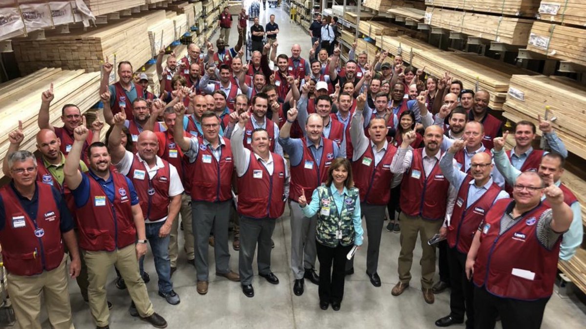 kevinmedinscop1's tweet image. Great Merchant walk and day spent in Lowe’s of West Knoxville, TN. Merchants of Rough Electrical and Plumbing from SSC talking about their products. Store looked amazing, hosted by Mike Smith Store Manager. @1280Market @bamajdb