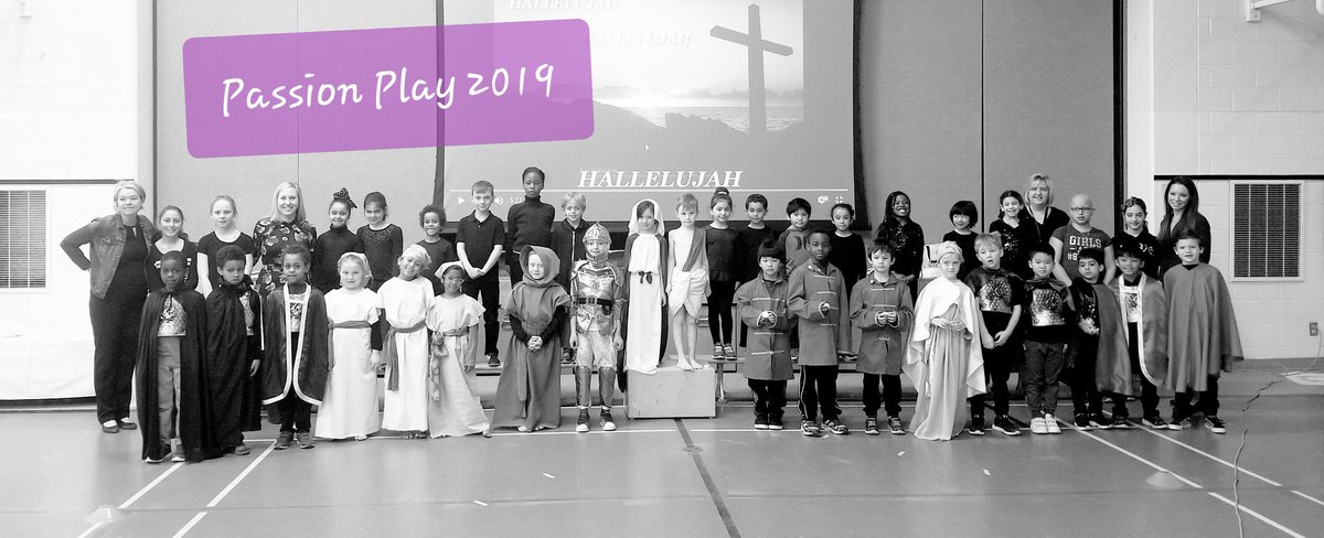 TGamache_OCSB's tweet photo. What an OUTSTANDING &amp; MOVING 💫 performance by @LappaSTM &amp; @MrsDelaneyOCSB Gr. 1s! KUDOS to @JRobinsonOCSB &amp; @MrsCChuey and the stage crew 👍 for moving stations along seamlessly! Huge shout out to @ThomasMoreOCSB student Cassia 🌟 for subbing in as Mary last minute! #ocsbLent 🙏 https://t.co/Q87EJ3uEZg