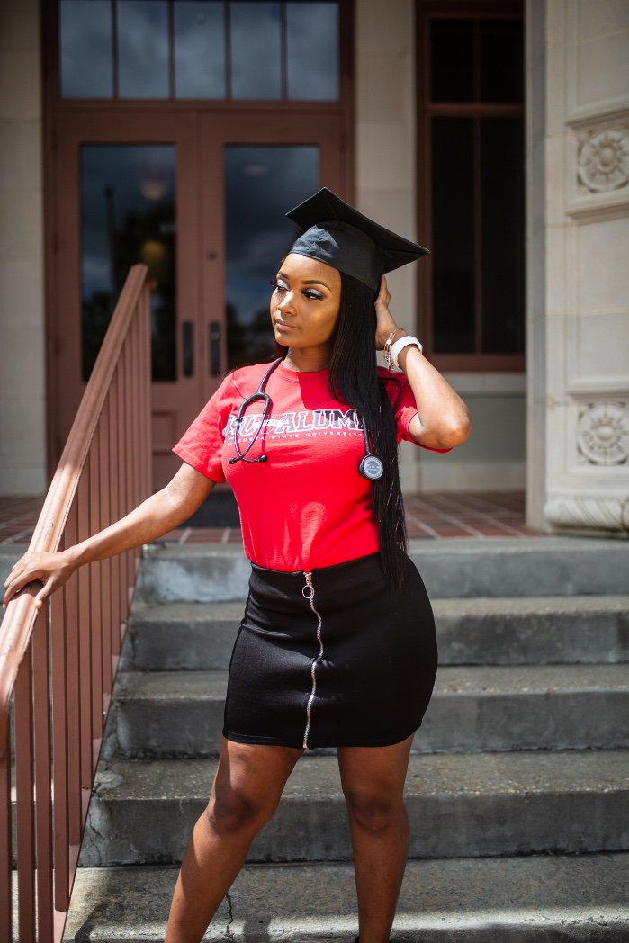 nurse_niya's tweet photo. Because today I passed my graduation test 🙏🏾 &amp; I receive my Bachelors of Science in Nursing in 23 days! Blessed! May 11th, I’m coming for you 🎓 
📸 : @1Cody_ https://t.co/LkDDHZBu0X
