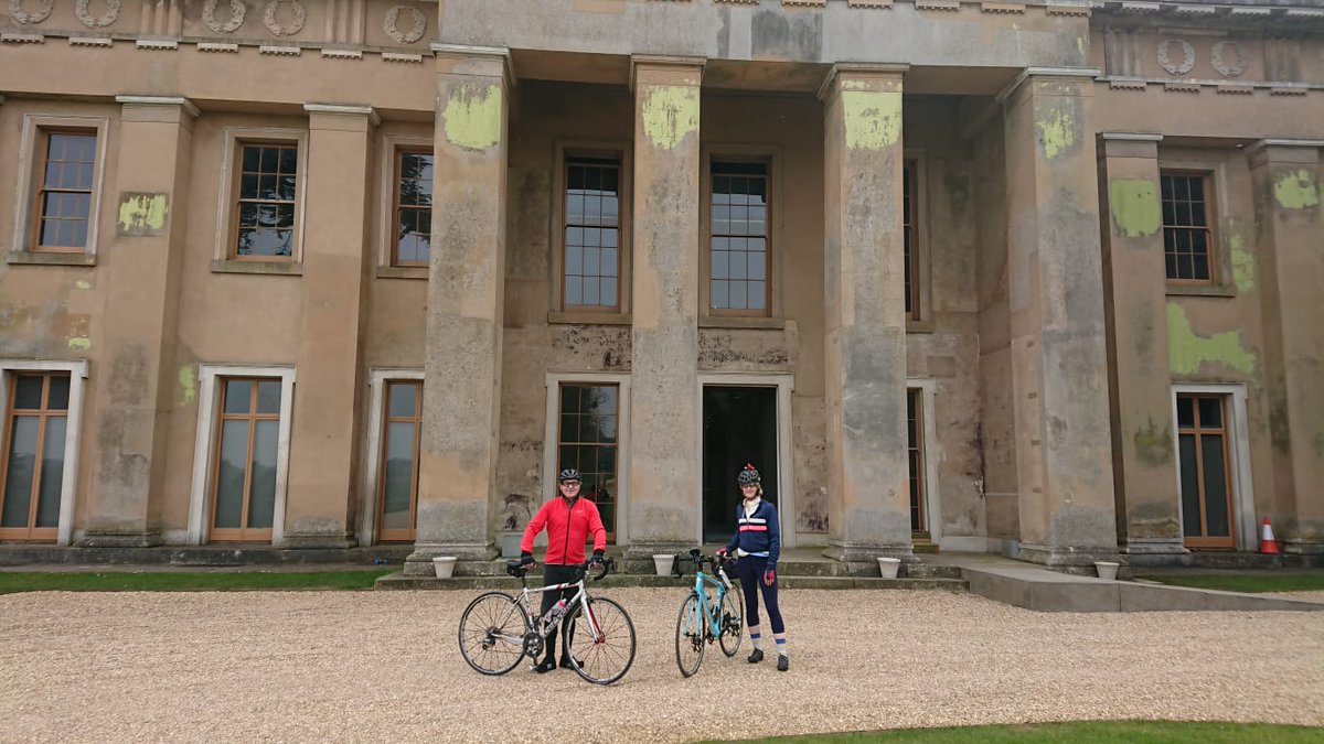 Only three days too early! These two might want to come back on Monday! #rideandstride #eastermonday #hampshirecycling #hampshirecyclists hhevents.uk