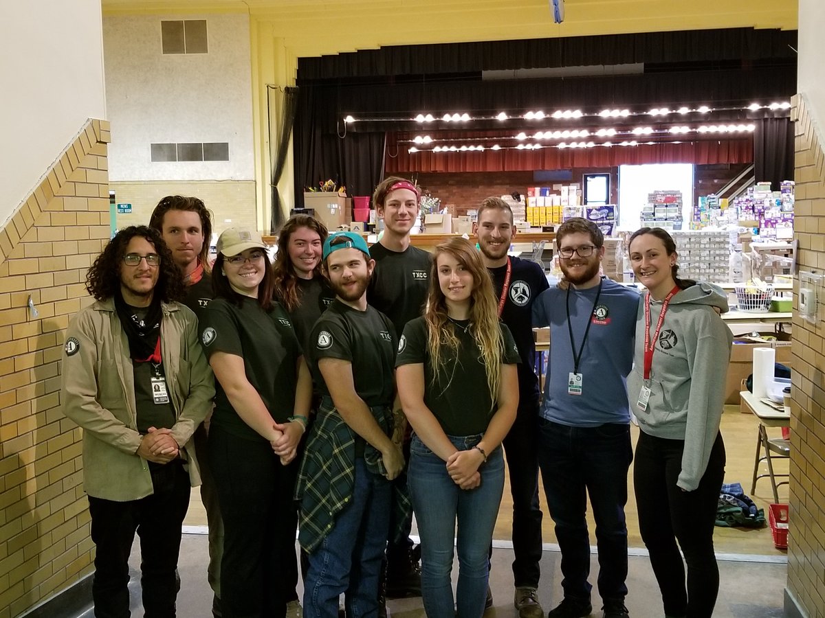 ServeNE's tweet photo. @ServeNE visited @AmeriCorps Disaster Response Team members. members are serving or have served in the VRC, distribution center, MARCs, 211 call center and other services as needed. #AmeriCorps #NEServes #NebraskaStrong #BeTheGreaterGood https://t.co/61PIIU2Inu