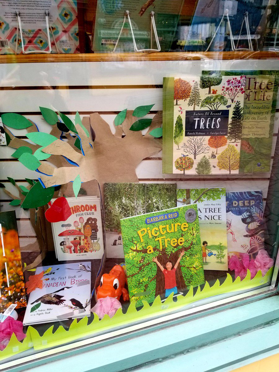 NimbusPub's tweet photo. I spy #MyFirstBookOfCanadianBirds and #BeACityNatureDetective in this beautiful #EarthDay window @BookCityTO Danforth! https://t.co/9MCpNu7dPp