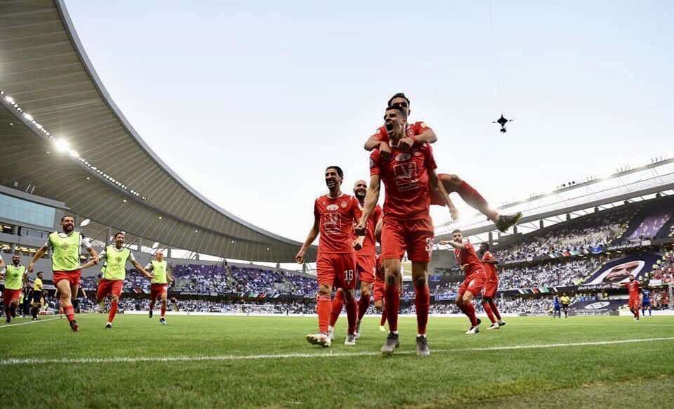 Aziz_Jmour's tweet photo. CAMPIONE ⭐️

#CoupeArabeDesClubs https://t.co/KkR2tiuAtx