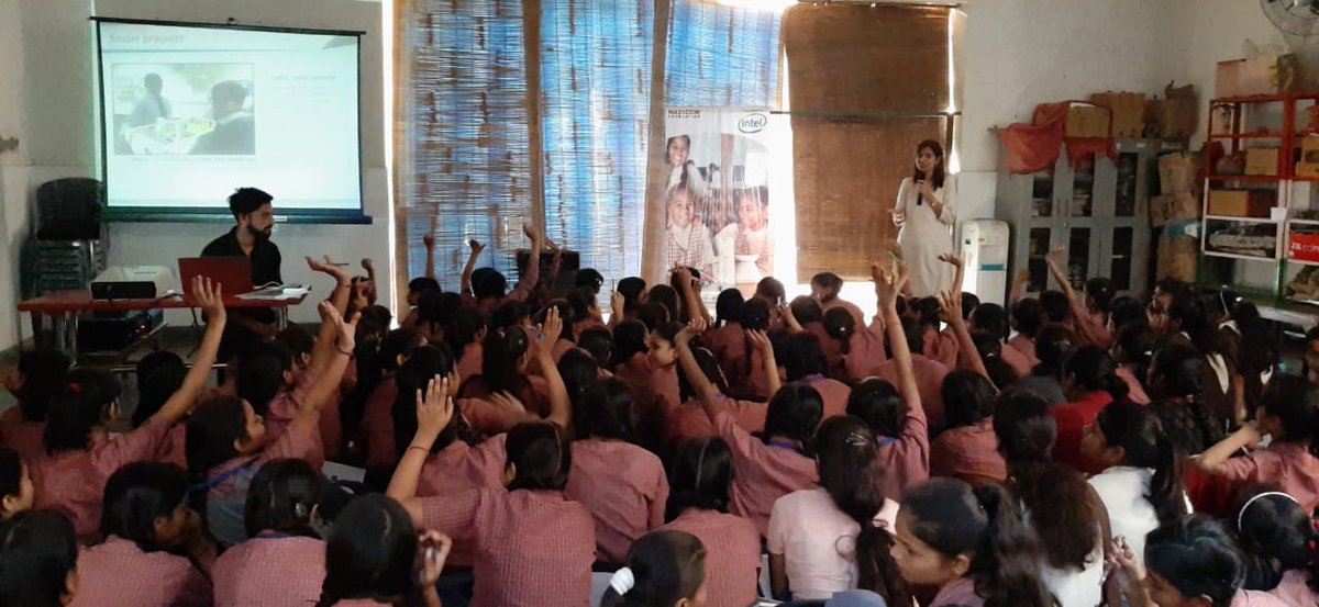 nasscomfdn's tweet photo. Going beyond just #STEM education! With @IntelIndia, we are trying to empower girls to #innovate. The #GirlsInnovateForTommorrow program held its second #ideathon with 120+ super smart girls today. #Innovationgeneration #IntelATL #Tinkering #InnovateIndia https://t.co/eXU9uOb9V4
