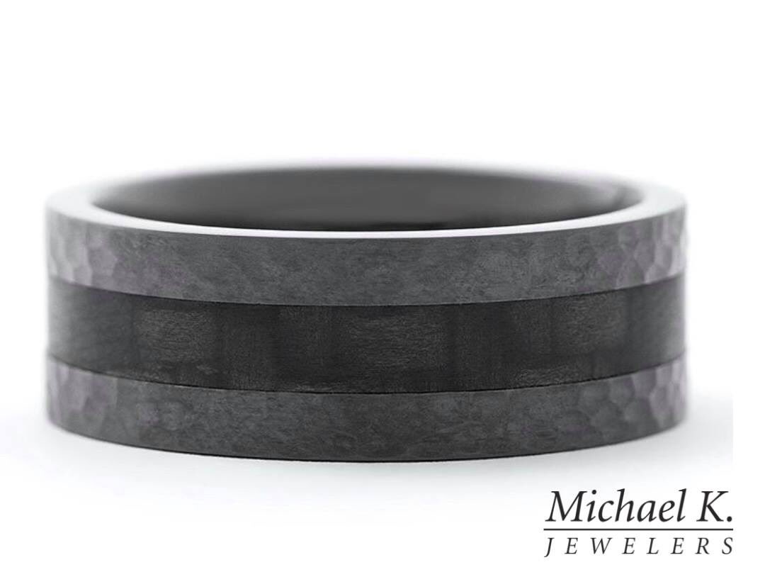 MichaelKJeweler's tweet photo. Black on Black. So sleek.
#MichaelKJewelers #Lashbrook #lashbrookcarbonfiber #lashbrookzirconium #blackweddingring #weddingring #wedding #groom #mensweddingring #carbonfiberring #zirconiumring #14K #finejewelry #jewelry #ring #mensfashion #menswear #mensband #westwoodvillage https://t.co/CGQ6TOjrqf