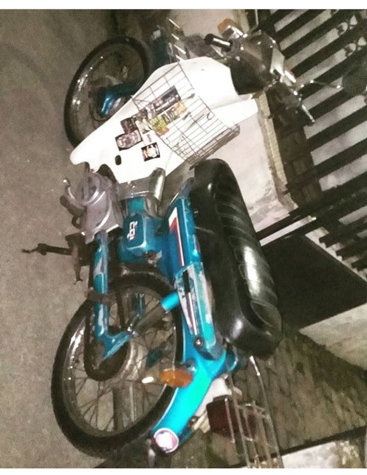 meispm's tweet photo. For Sale Yamaha V80 ori Biru . Birunya cinta~ Plat L . Stnk hilang (surat kehilangan ada) BPKB akur mesin. Pajak OFF kaleng idup. Sekali sela langsung nyala. Full accesories OP 8.5jt Nego #motorjadul #jualMotormurah #yamahaV80 #JualmotorJakarta https://t.co/zx5iIw0rLq