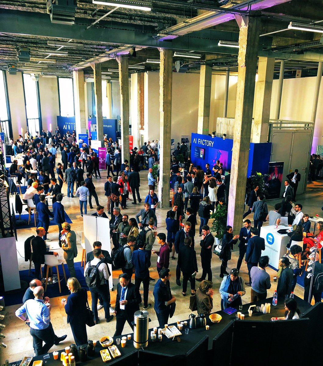 Artefact_Global's tweet photo. Full house! Our great exhibitors will be available for coffees, drinks and of course expert advice till 11pm. Don't forget to join the @Artefact_Global @ArtefactDigital team at our booth! #asktheexperts #AINight19 https://t.co/KqfY5ciSfl