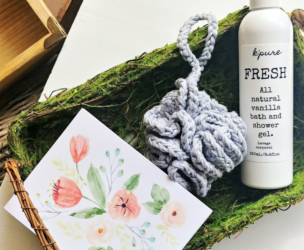 LocallyObsessed's tweet photo. Check out this preview for our May edition of #locallyobsessed! We have extra bags available for purchase as they will make the best #mothersdaygifts! Visit the website shop for the details! #shareChilliwack #FraserValley https://t.co/KnQou5Z82Q