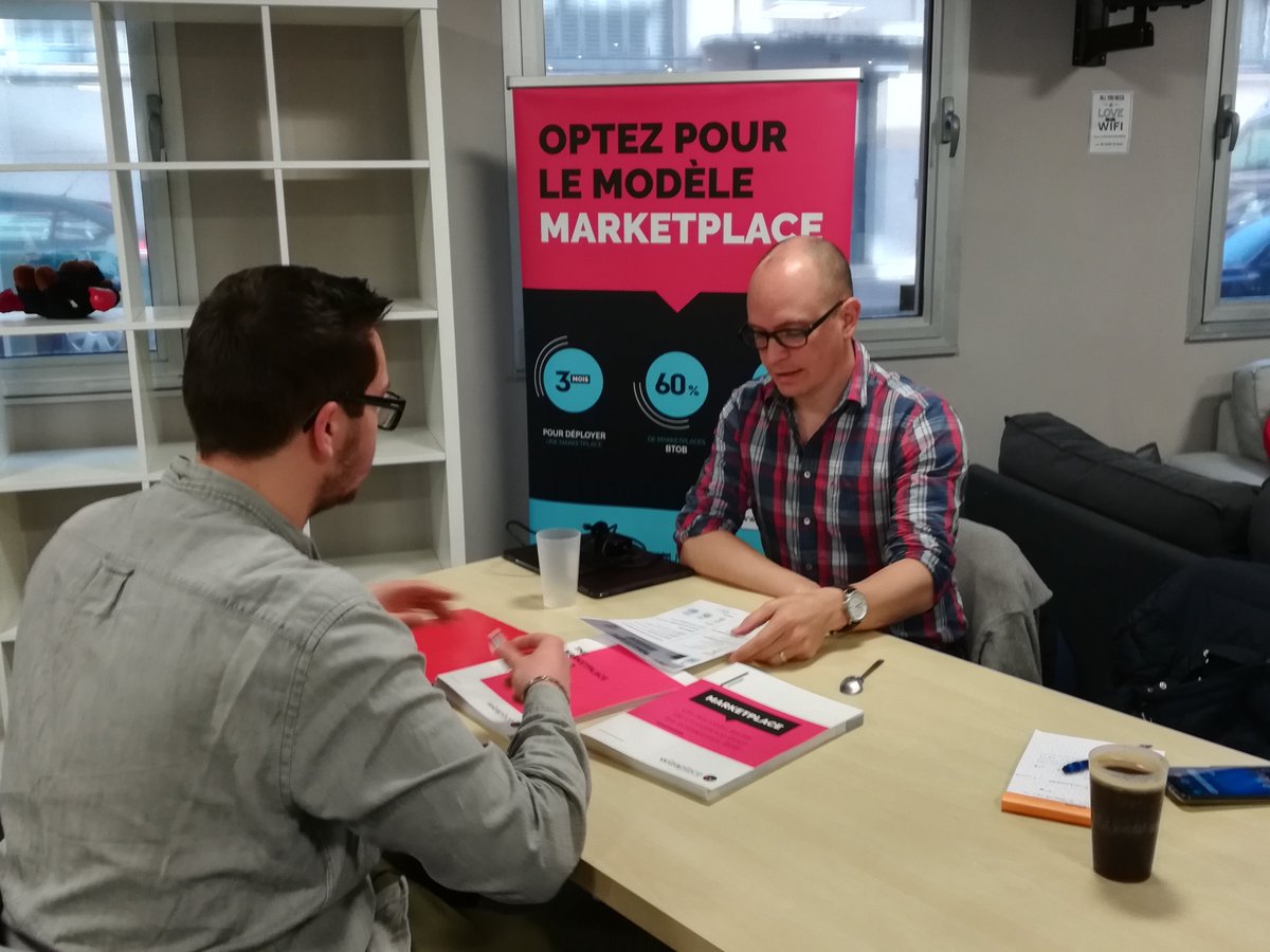 DianeEozdemir's tweet photo. @Wizaplace Notre super CTO Cédric était à la rencontre des étudiants de #Webforce aujourd'hui.
Eh oui nous recrutons !
#VueJS #php #symfony https://t.co/xVAqPdhey8