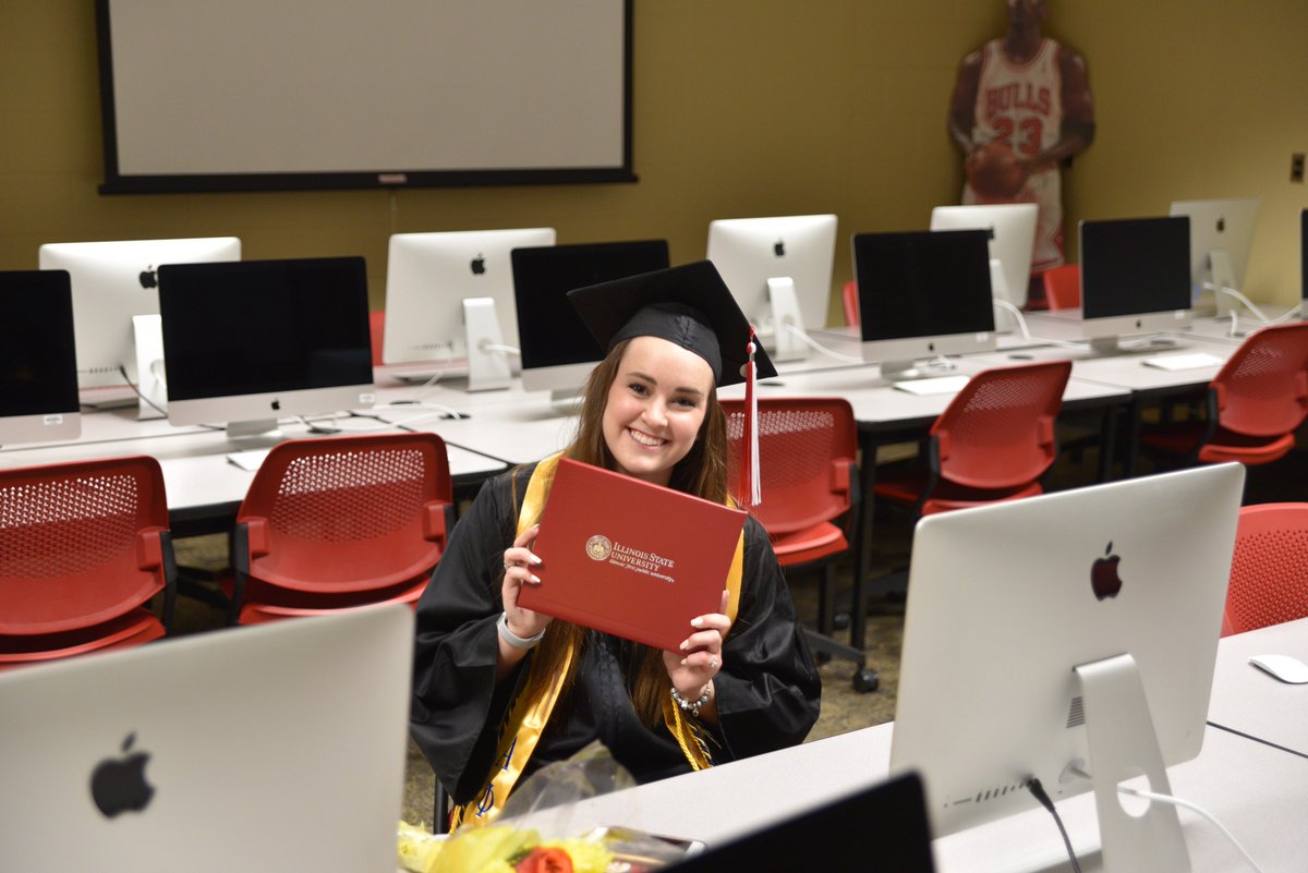 GC_ISU's tweet photo. ~ STUDENT ALUMNI SPOTLIGHT ~
Kayla Mattson graduated from the GC program in May of 2018 with a concentration in cross media & print packaging technology. She has now worked Equator Design in Chicago, IL for about a year.
#STATEYourCareer #ISU #Alumni #EquatorDesign #chicagoIL https://t.co/DugbpVJ7X8