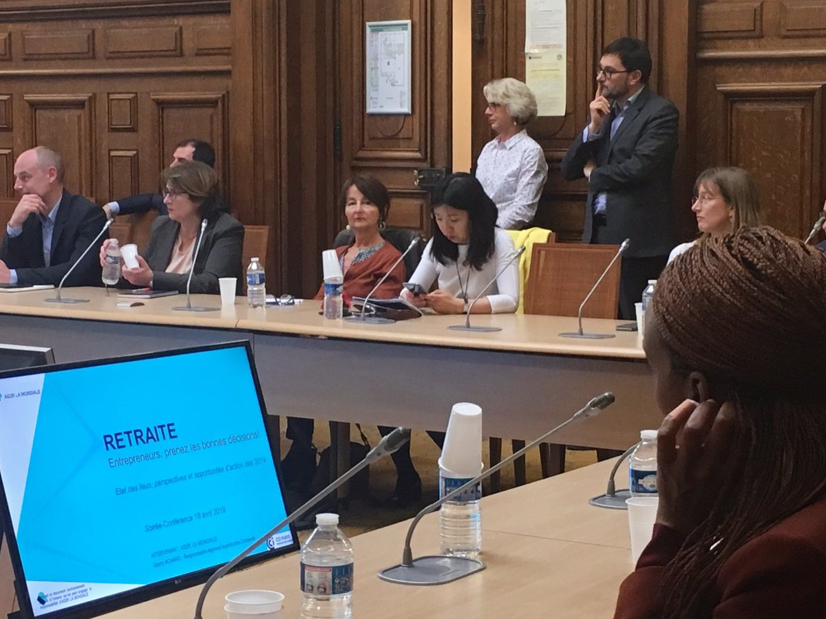 CCI_75's tweet photo. Les #entrepreneurs parisiens réunis ce soir à la CCI Paris pour prendre les bonnes décisions concernant leur #retraite avec @AG2RLAMONDIALE 👍 Au programme : état des lieux, perspectives et opportunités d'actions dès 2019 🔜
#entreprise https://t.co/OsiUiak272