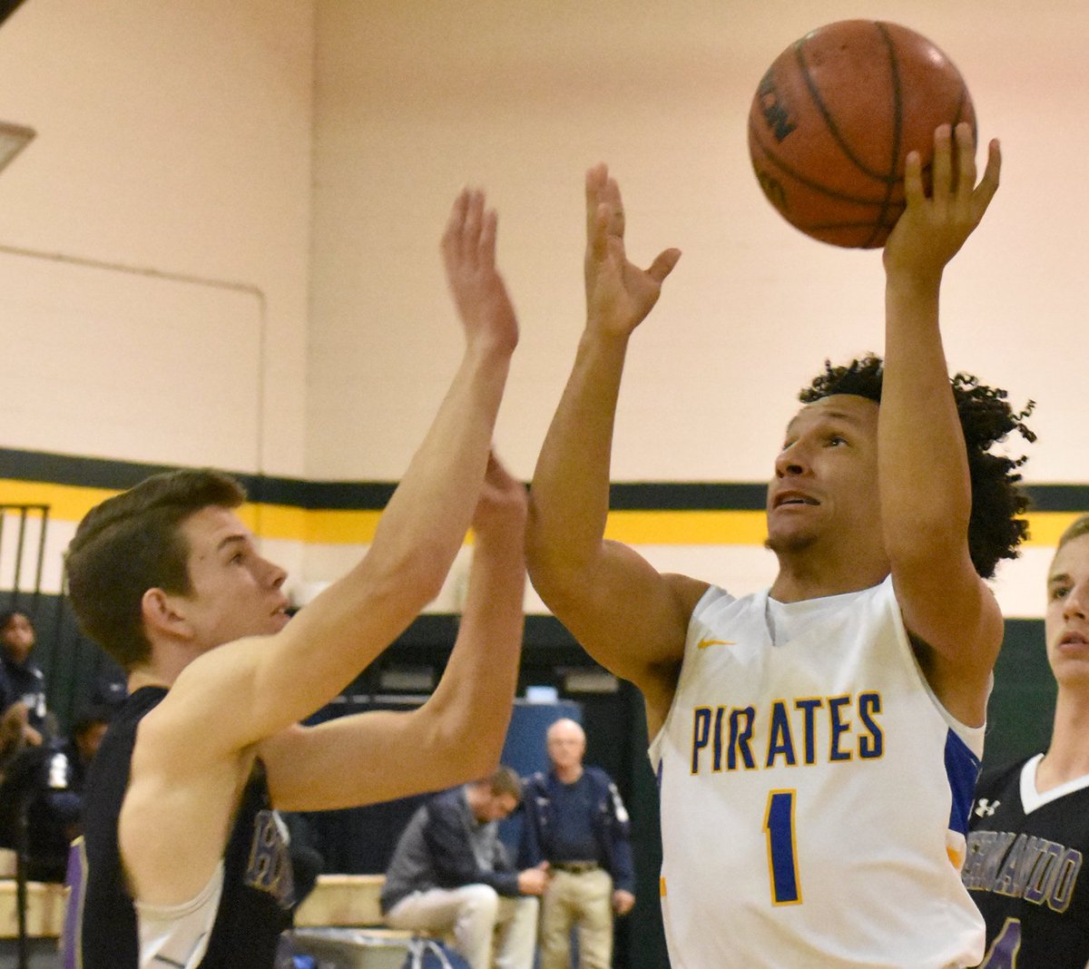 CitrusCoSports's tweet photo. All-Chronicle Boys Basketball Team announced: https://t.co/3z6O1rrepf https://t.co/5eMEsXa4jP