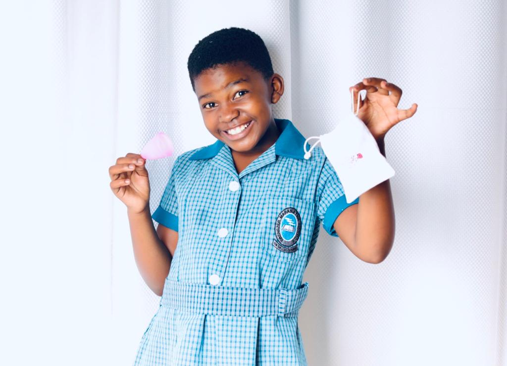 Thatlego_cup's tweet photo. The small, flexible cup is made of 100% medical grade silicone. Instead of absorbing your flow, like a tampon or pad, it catches and collects it. @GirlTalkZA https://t.co/Cw2ancyx1a
