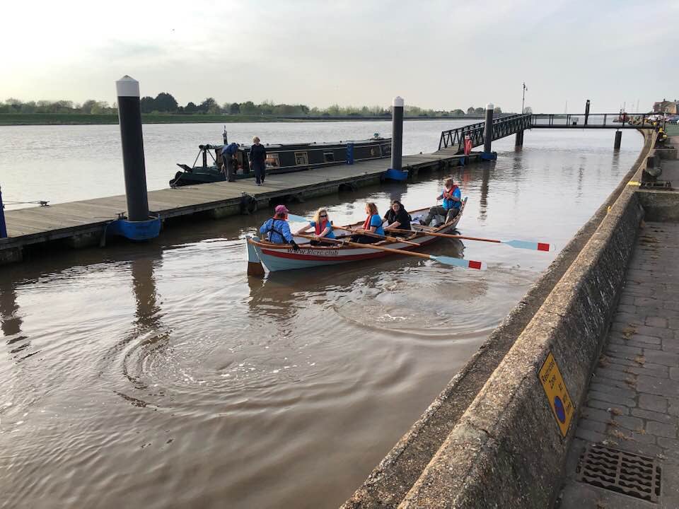 NorfolkBrOARds's tweet photo. The evening before the morning after!! Lynn Rewet is on the pontoon waiting for us. Schedule for departure 0630 tomorrow! The #RoundNorfolkRow is go! https://t.co/yarn5rDTgP