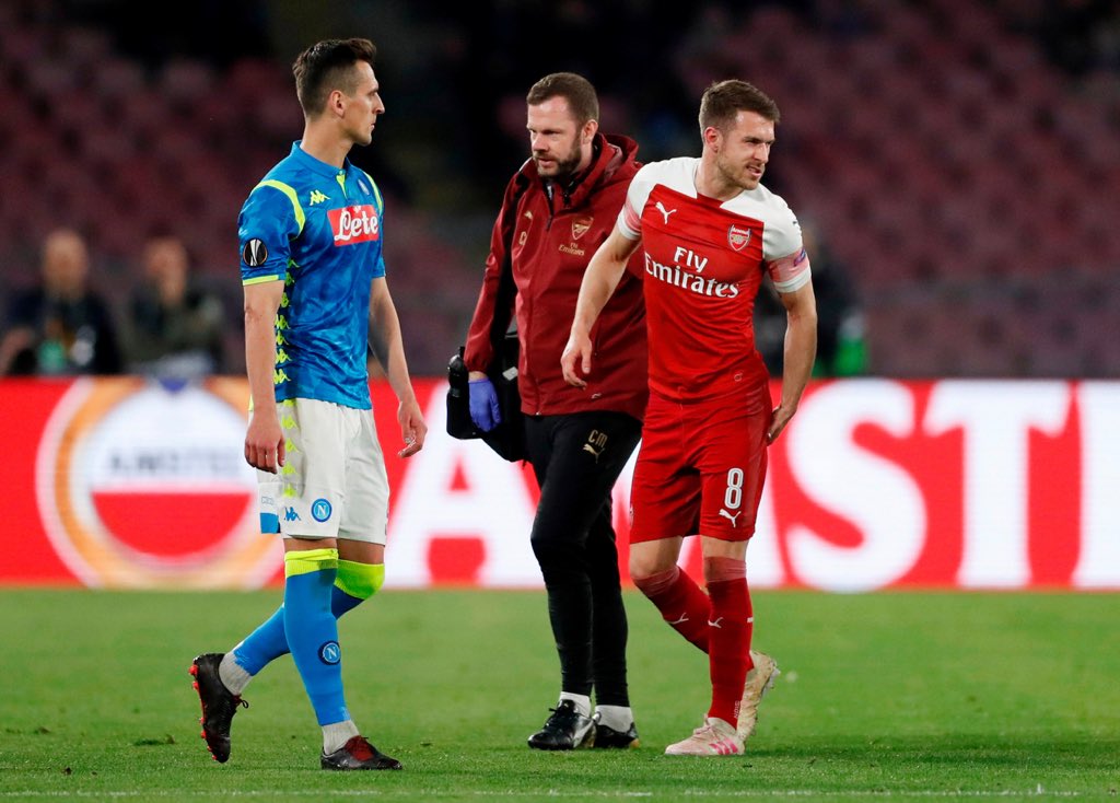 AFCXtra's tweet photo. Emery on Aaron Ramsey’s hamstring injury 🗣 "It is a muscular injury. Normally it will be some weeks out for him"

Typical recovery time for a minor hamstring injury is four to six weeks so we may have seen the last of Ramsey In an #Arsenal shirt 😢 https://t.co/V3hQ1jhWfs
