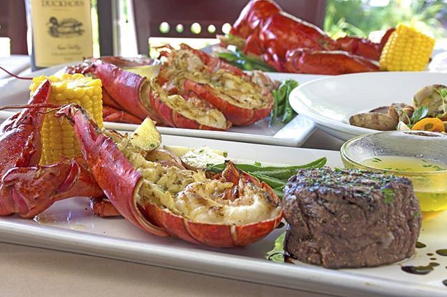 tuttimangia's tweet photo. Is it summer yet?

#tbt #lobsterandclambake #lobster #clams #seafood #seafoodlovers #summer #tuttimangia #claremont #claremontvillage https://t.co/nxOiLnJWli https://t.co/Z8EvlABQrA