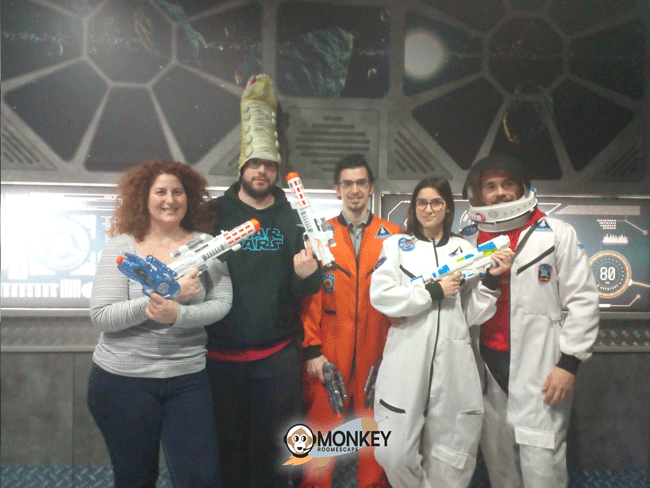MonKey_Escape's tweet image. Los primeros grupos de #SemanaSanta ya nos han venido a visitar!!
⠀
Si queréis saber que ha pasado en la Estación Espacial Helios no dudéis en visitarnos, quedan muy pocas horas disponibles!
⠀
📲https://monkeyroomescape.e
📞640 016 345