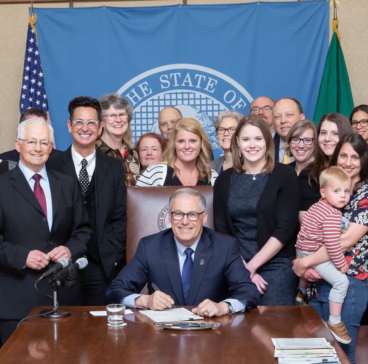 KomenPugetSound's tweet photo. On April 17, 2019 in Olympia Governor Inslee signed into law HB 1870, which is a huge step forward in healthcare legislation for our state. The law assures access to healthcare for all Washingtonians regardless of what happens at the federal level. https://t.co/uQPFloDVQI https://t.co/7Nf3W4ZKx8