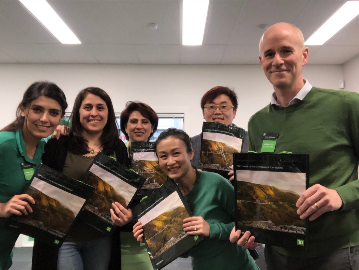 TD Park Royal celebrates ahead of Earth Day (April 22). For 11th consecutive year TD was named one of Canada’s greenest employers 🌲 #TDParkRoyal #TDFEF ⁦<a href="/lisapaley2/">Lisa Paley</a>⁩ ⁦<a href="/AndyCribb_TD/">Andy Cribb</a>⁩